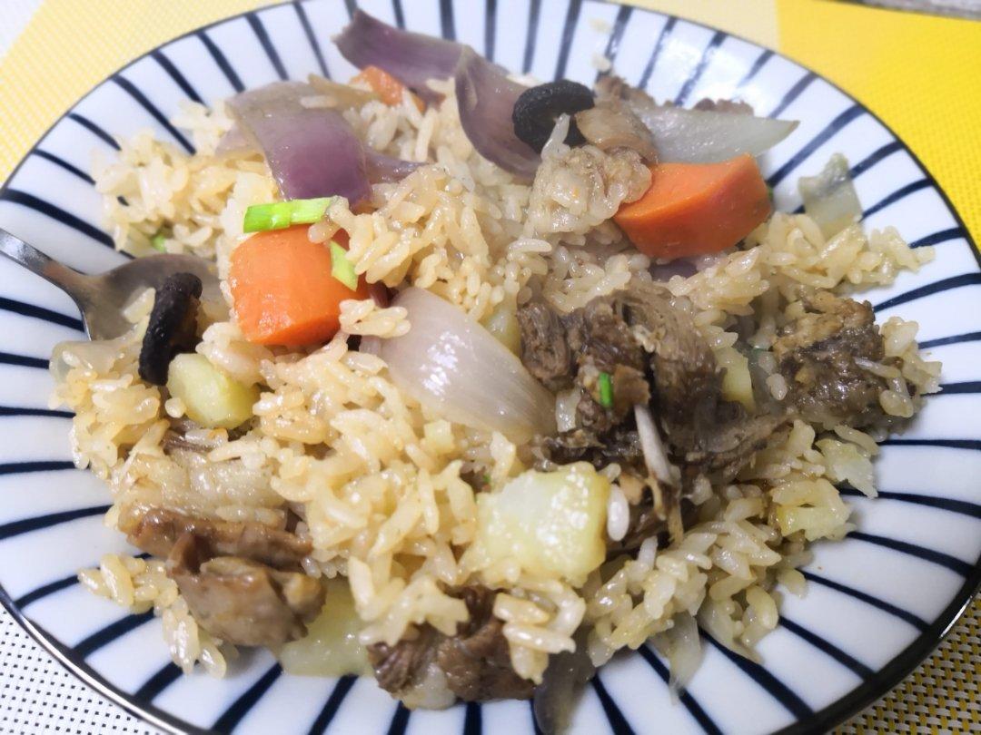 喷香羊肉焖饭