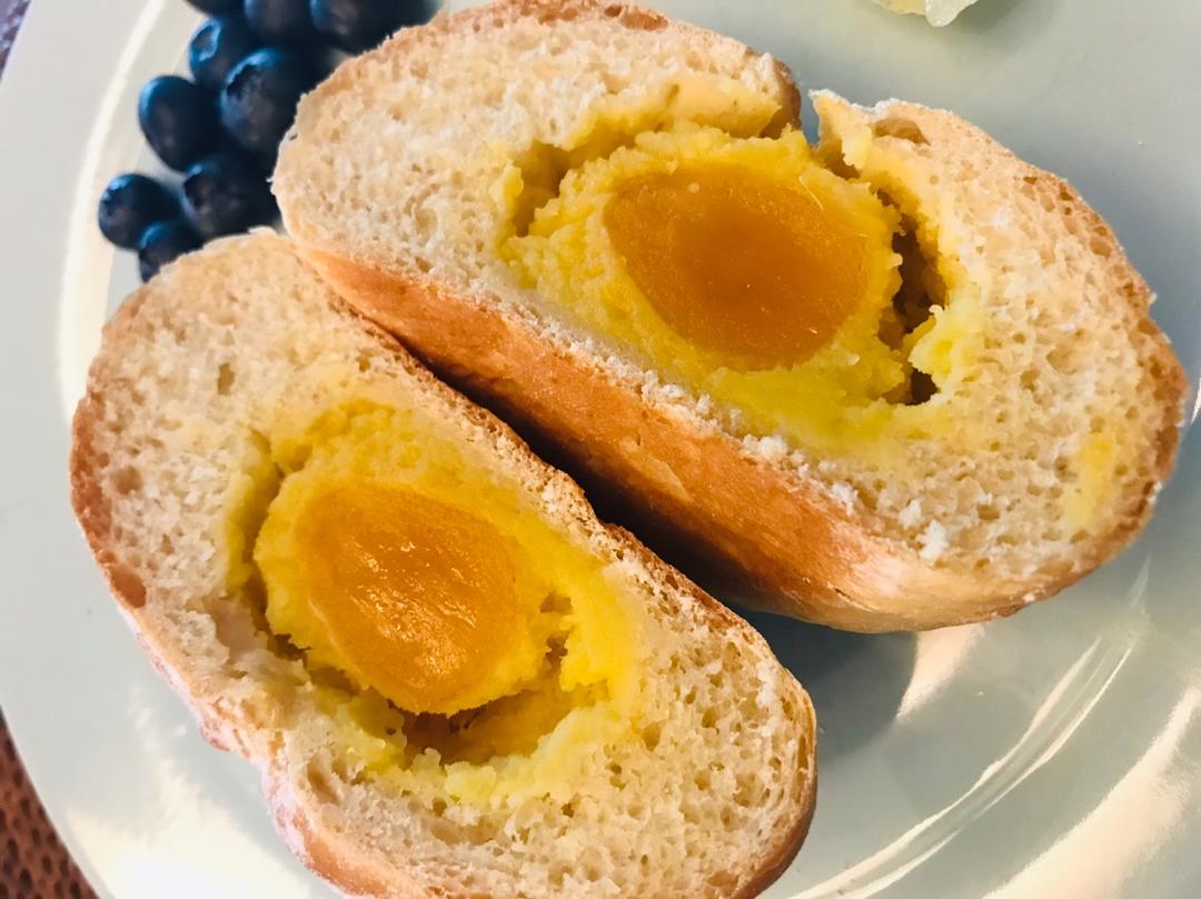 呆若-做的豆沙蛋黄面包～好吃到哭