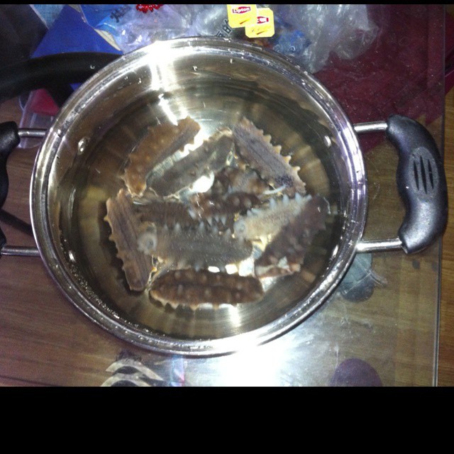 泡发拉缸盐海参