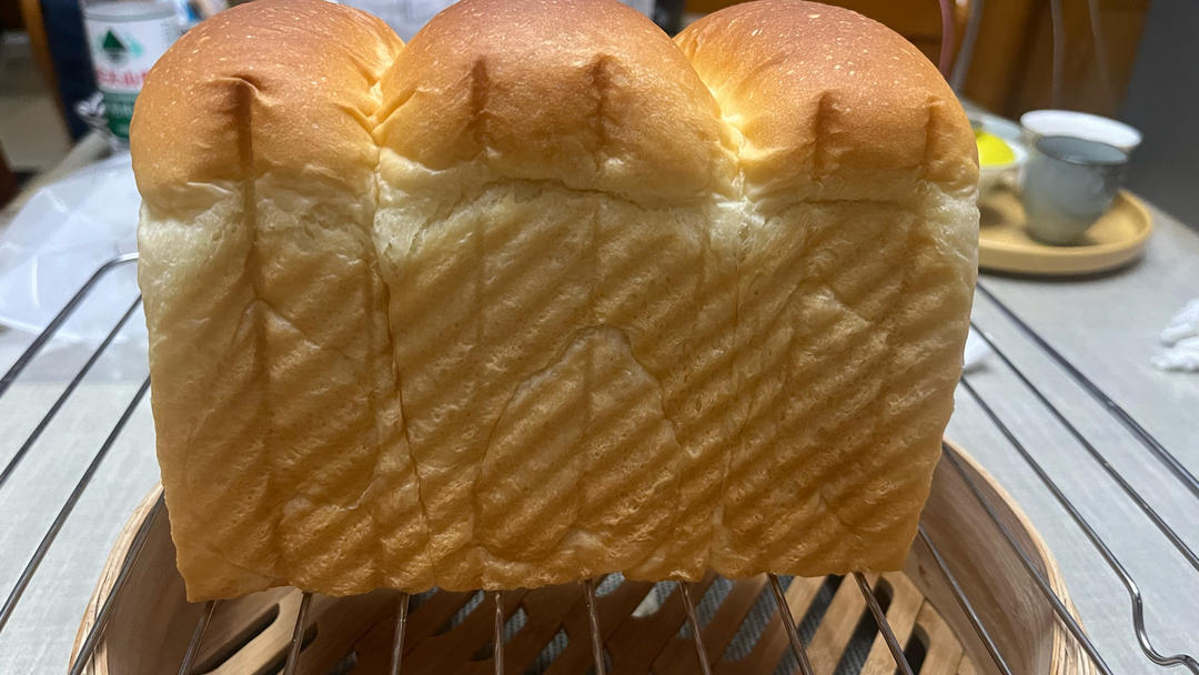 软到拿不起来的生吐司