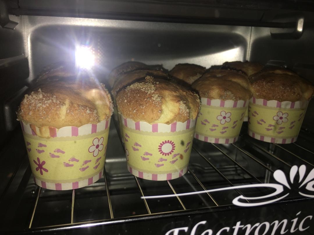 椰蓉棉花纸杯蛋糕