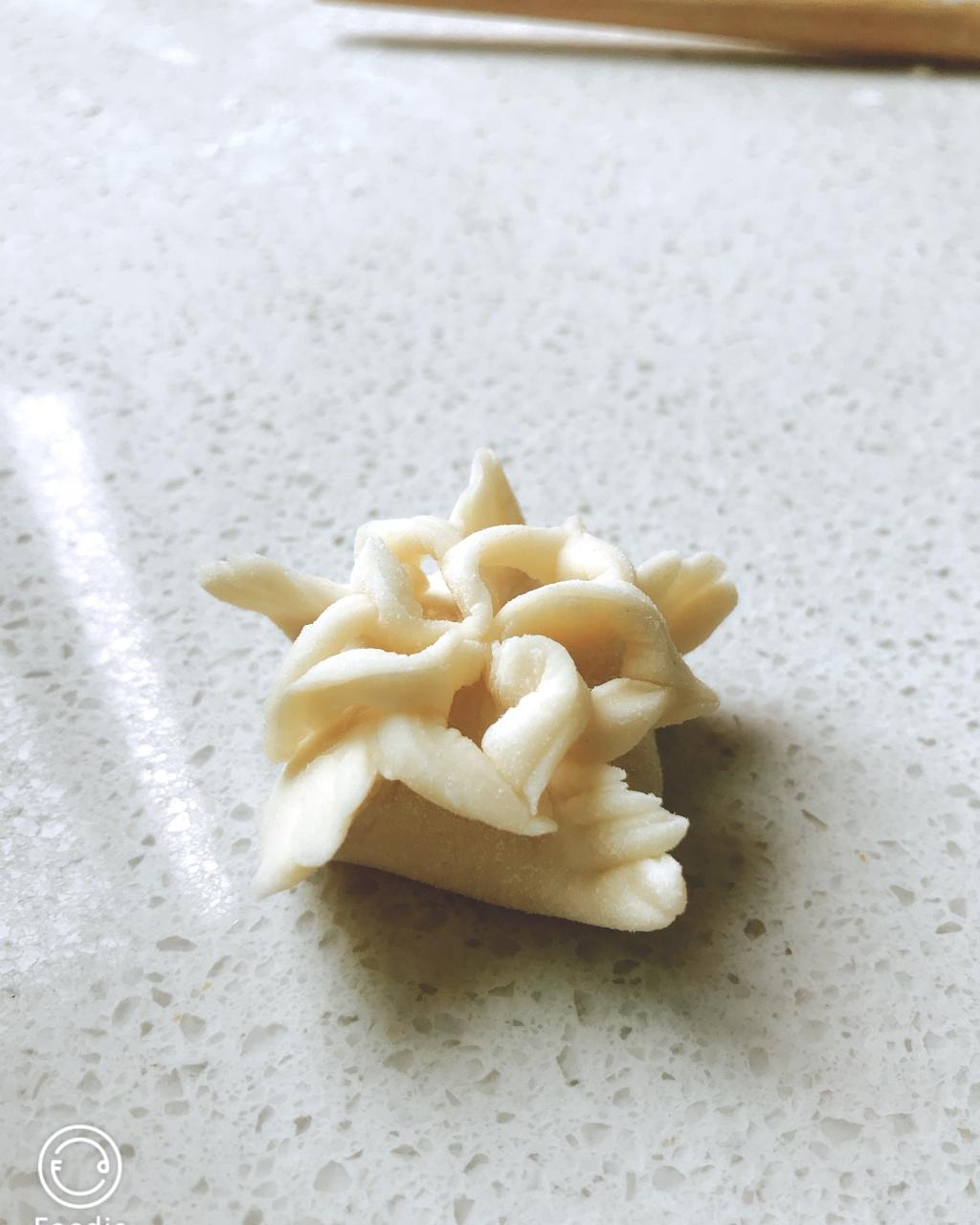 包子嘟妈做的花色蒸饺兰花饺