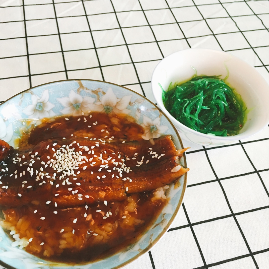 蒲烧鳗鱼饭
