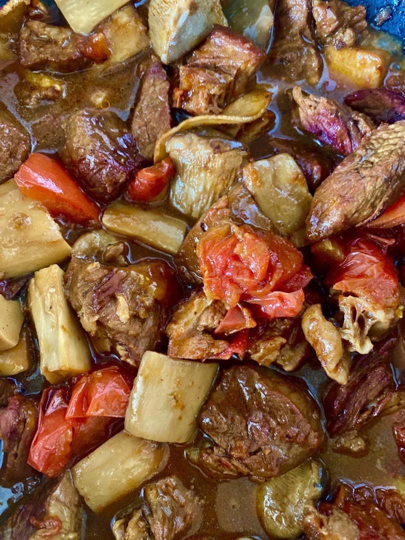 汤浓肉嫩的番茄牛腩，牛腩软烂秘法