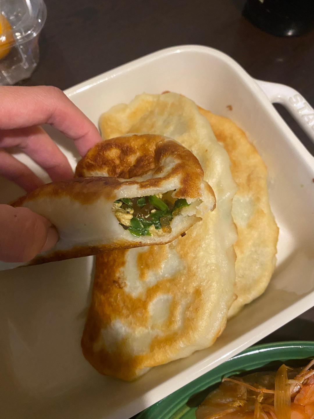 烫面韭菜鸡蛋粉条馅饼🥙，鲜美得停不下来！