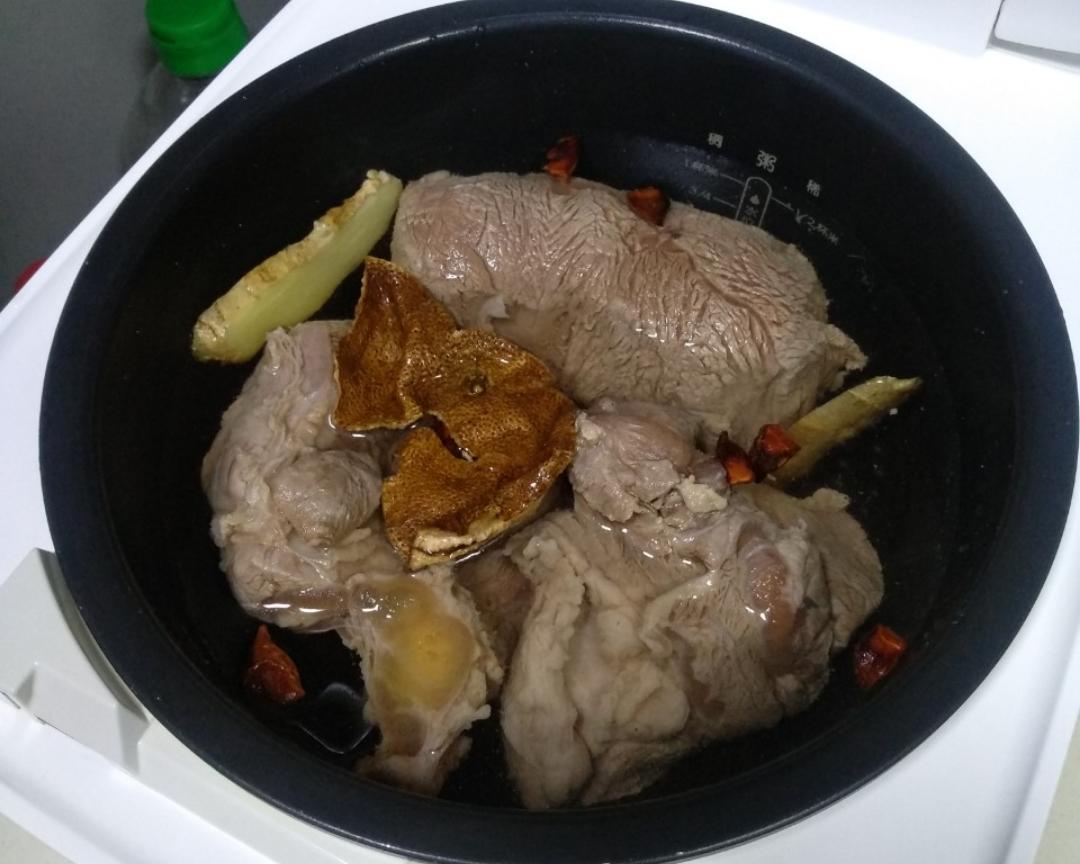 鹽水牛肉的做法 步驟3