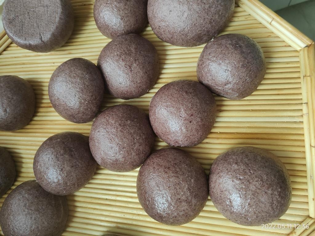 黑米馒头