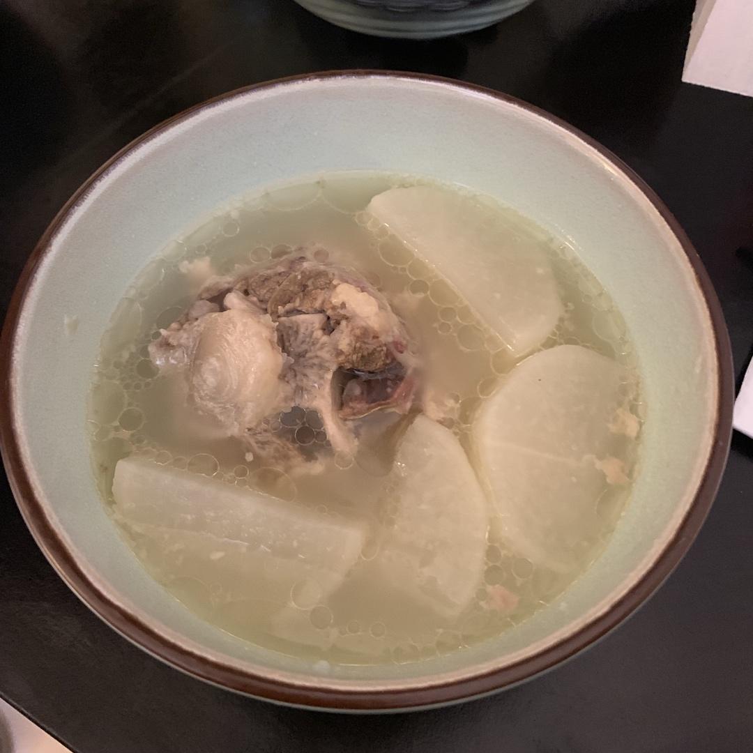 白萝卜牛尾汤