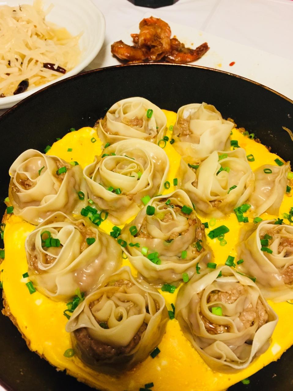 玫瑰花抱蛋煎饺