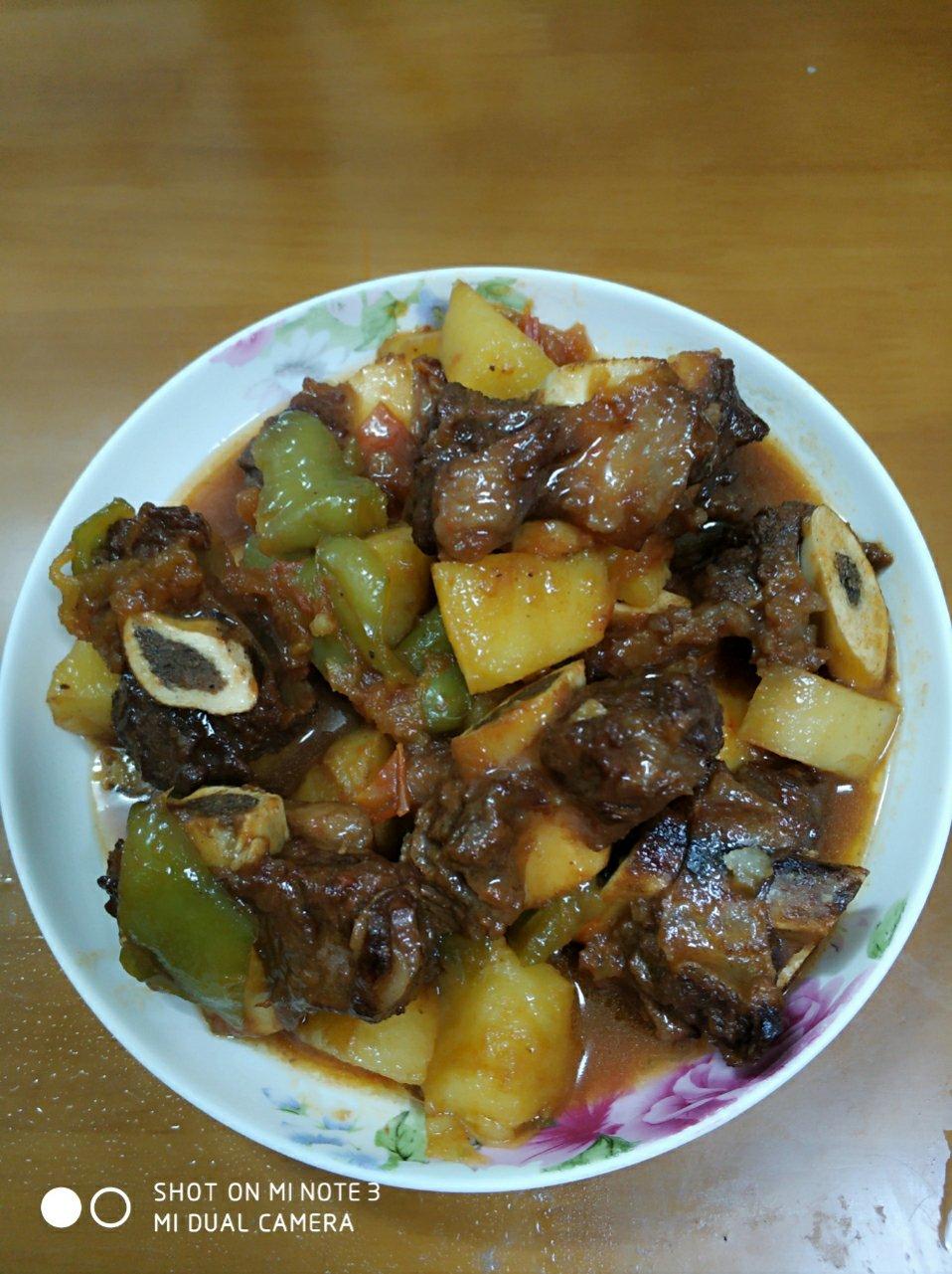 红烧牛肉土豆 （独家秘制）