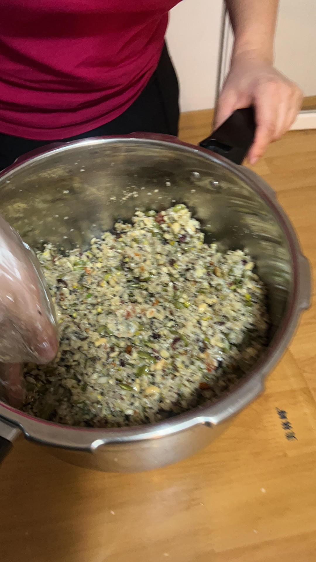 出炉现吃也不会发硬的豪华坚果五仁月饼馅