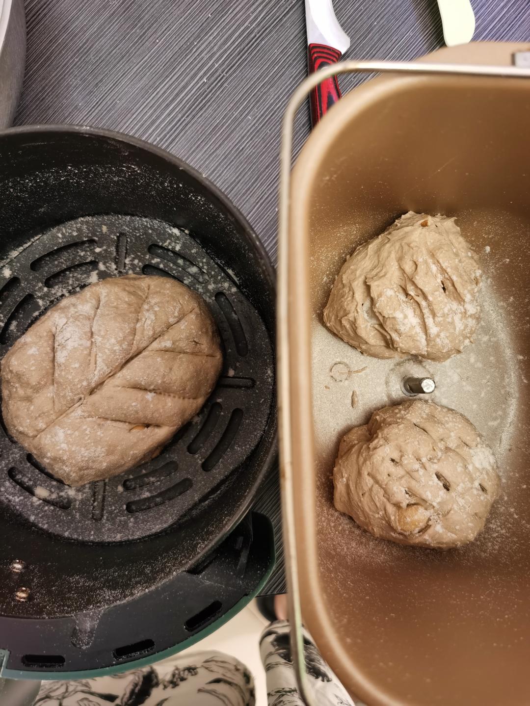 全麦坚果蔓越莓欧包~隔夜发酵