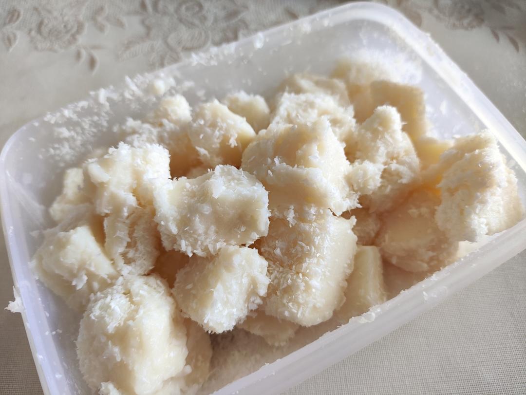 完胜85‘C的牛奶椰蓉小方