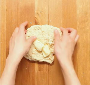 可可饼干与抹茶面包的组合的做法 步骤5