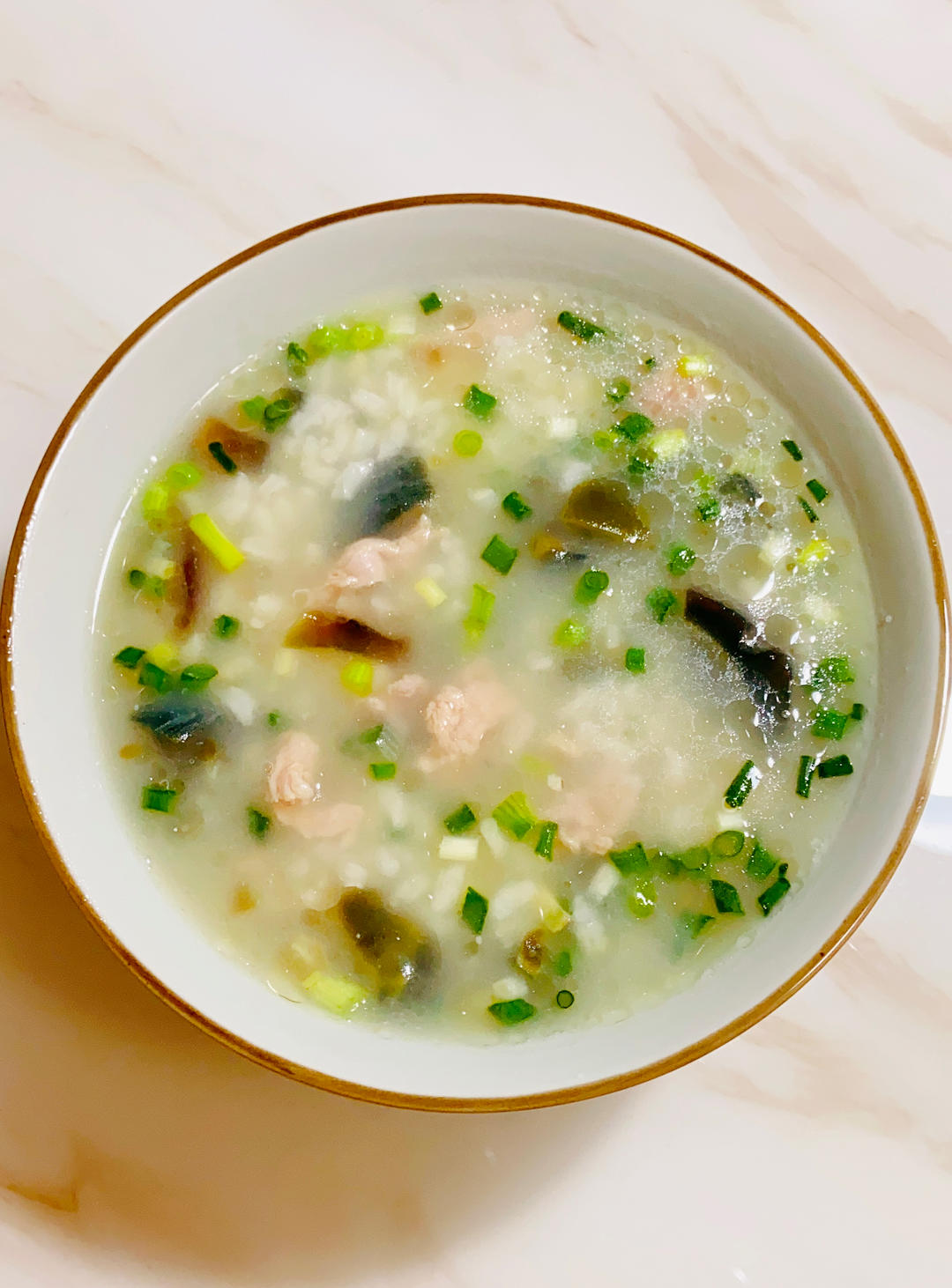 堂妈小厨——超好喝的皮蛋瘦肉粥