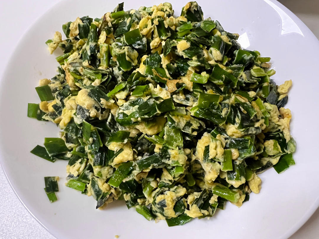 想念奶奶的韭菜炒蛋（又香又嫩有诀窍）