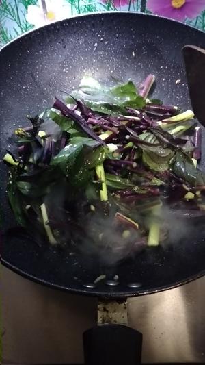 腊肉炒菜苔的做法 步骤4
