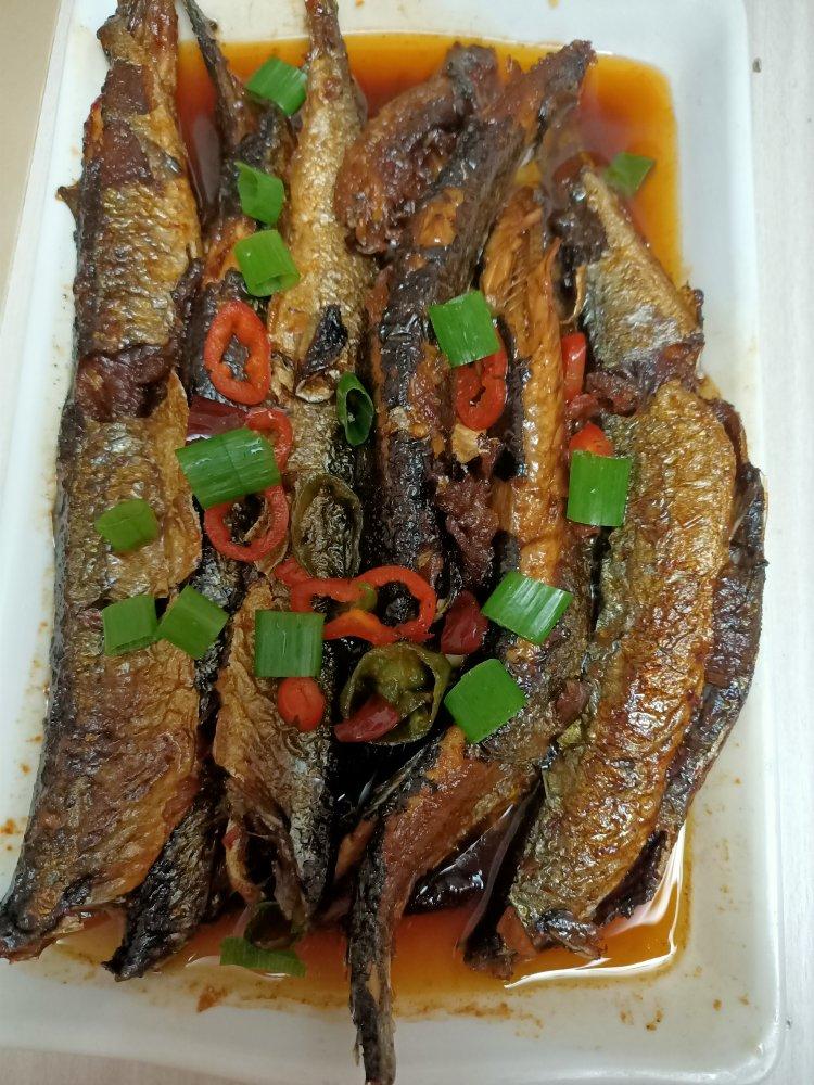 香煎红烧秋刀鱼