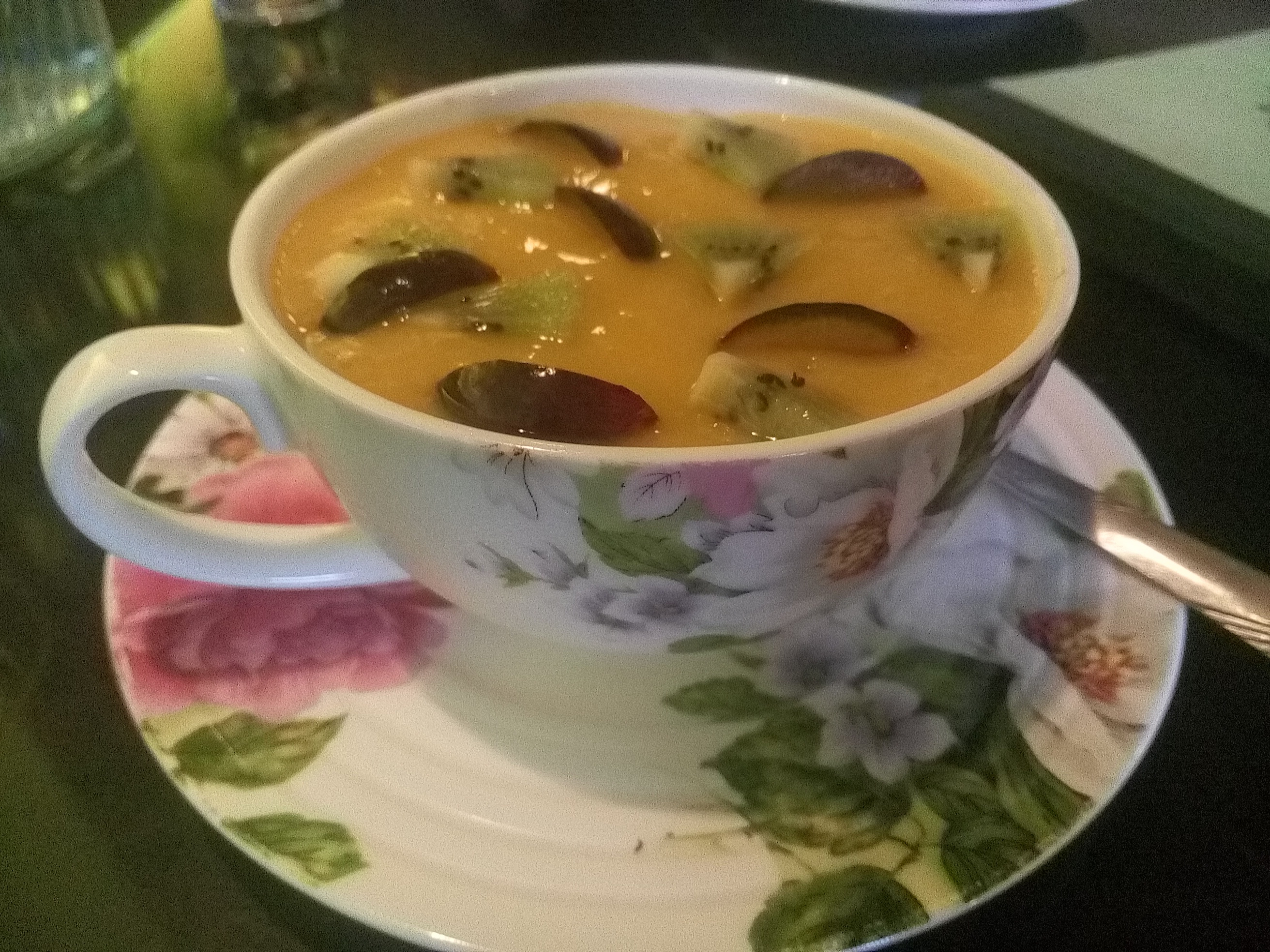 不输甜品店的杨枝甘露