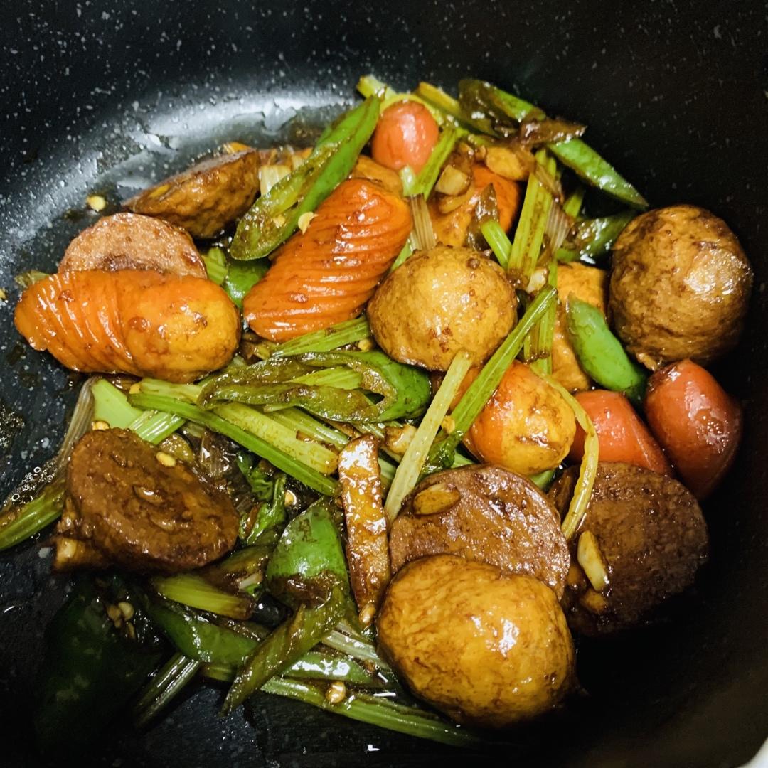 屿芙做的5分钟快炒火锅丸子