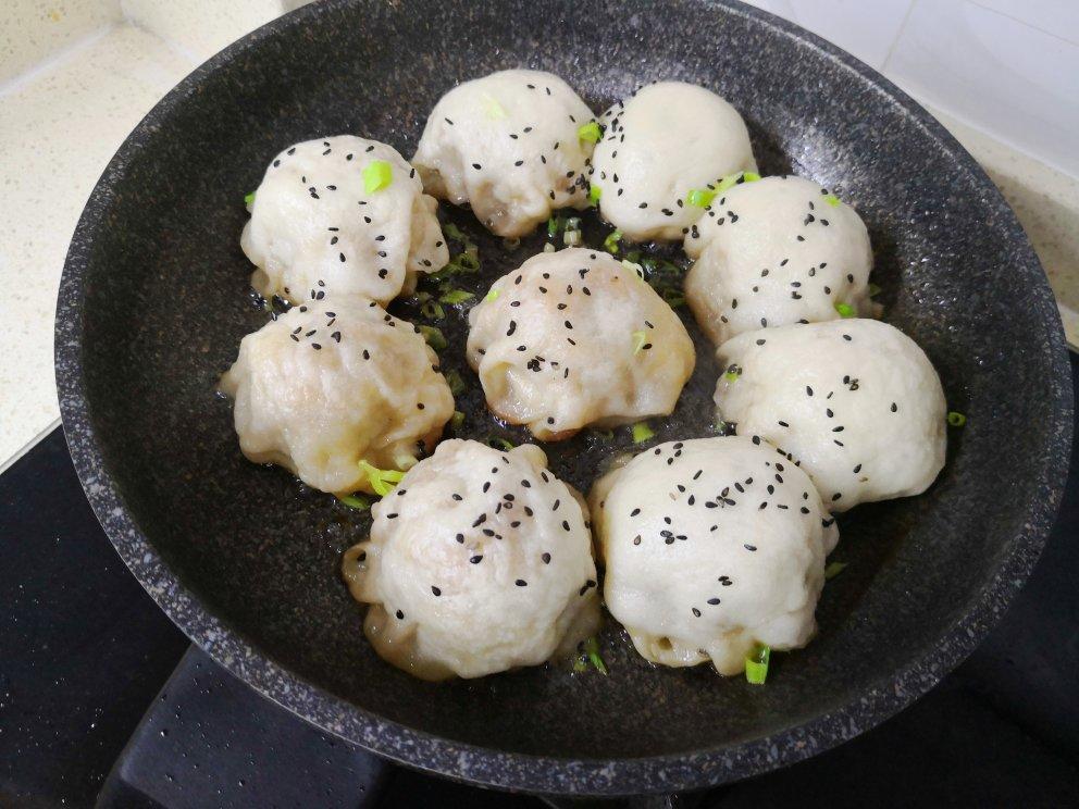鲜虾猪肉生煎包（一定要看视频哟~）