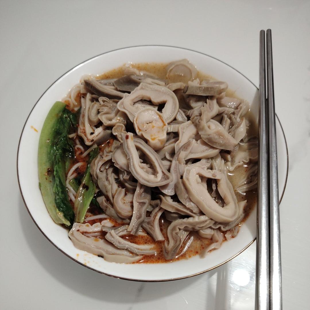 酸汤肚丝面