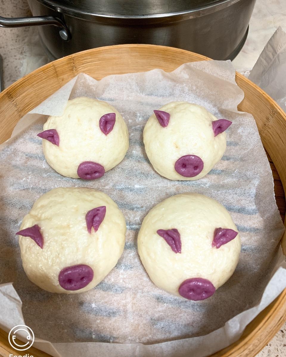 【小猪奶黄包】