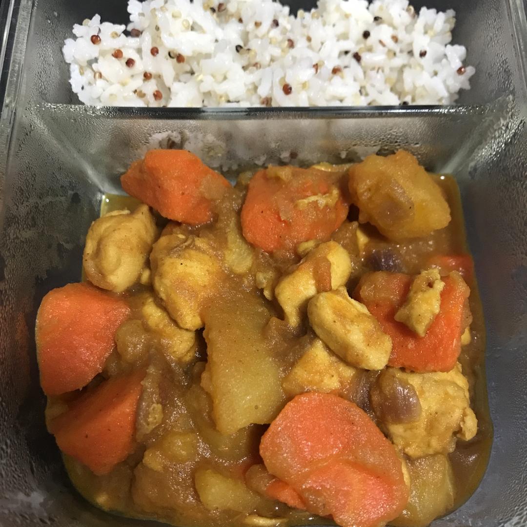 咖喱鸡肉饭