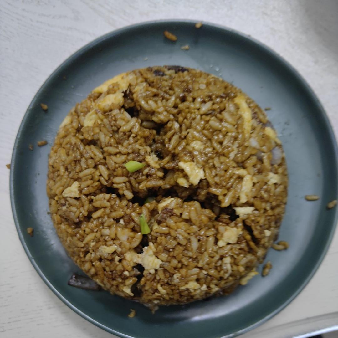 好吃到舔盘的酱油炒饭！
