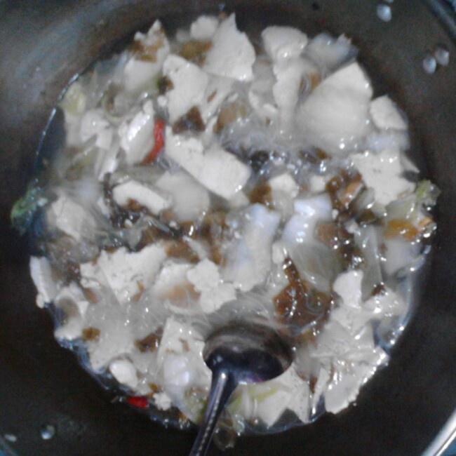 酸菜粉丝白菜豆腐汤的做法