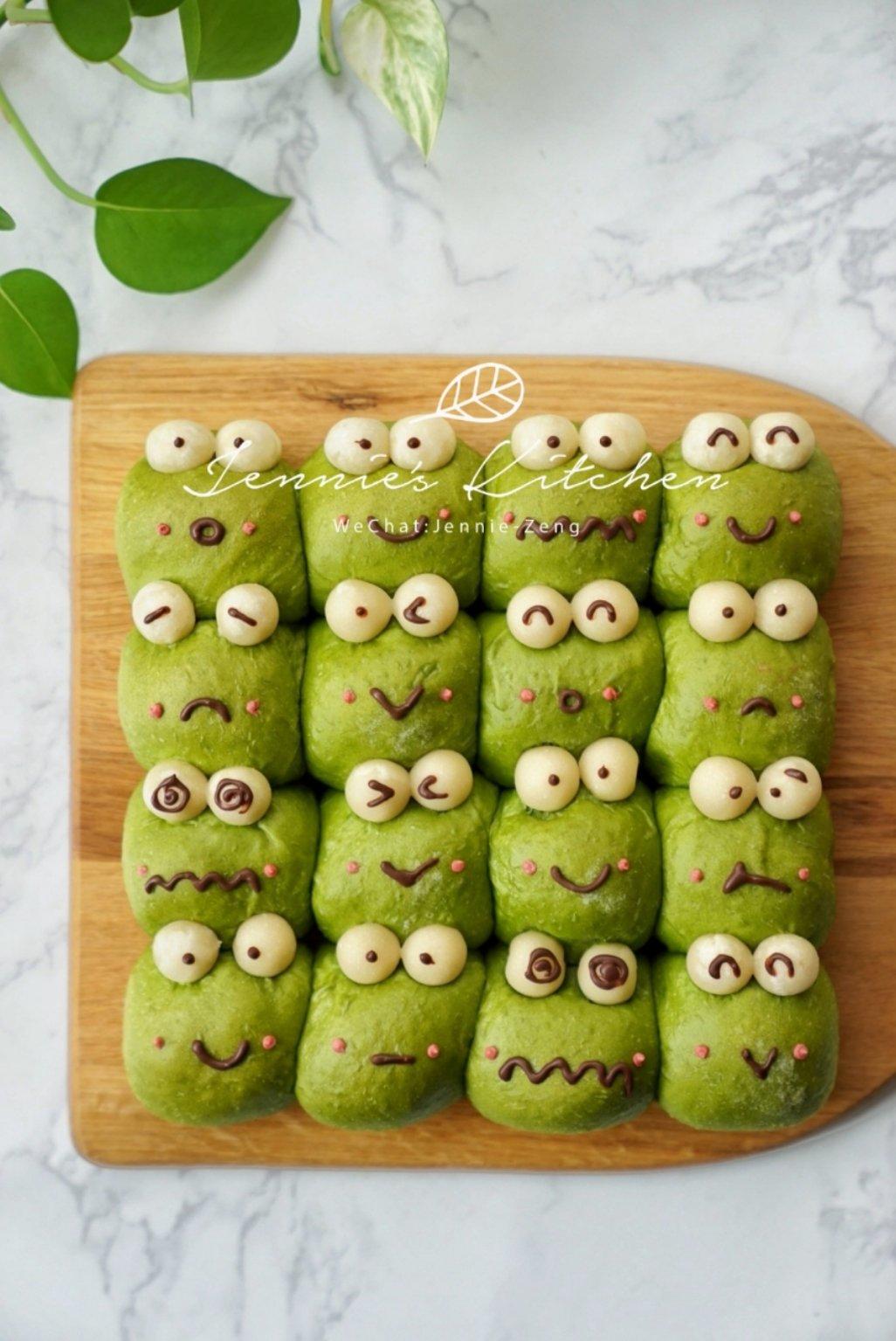 青蛙挤挤小面包