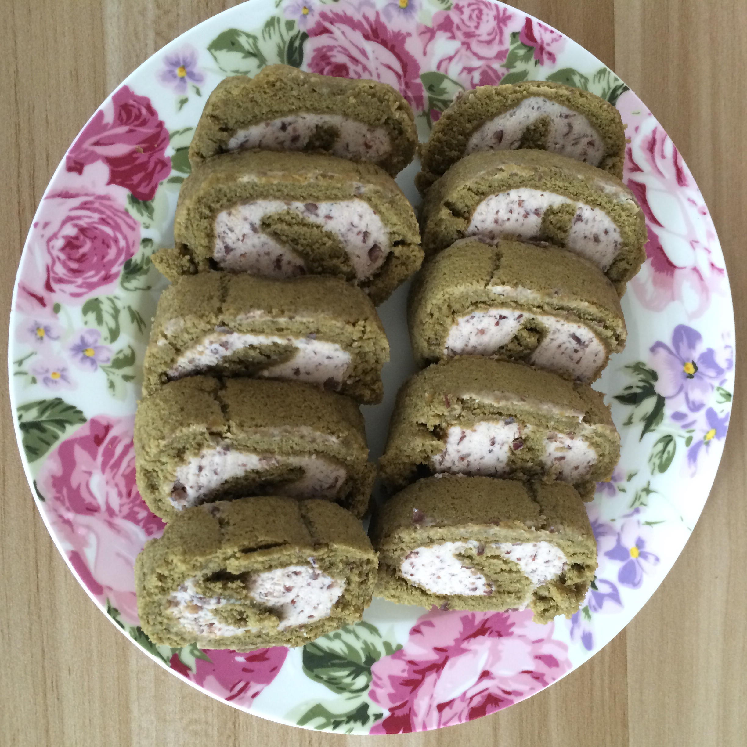 《Tinrry下午茶》教你做抹茶红豆卷