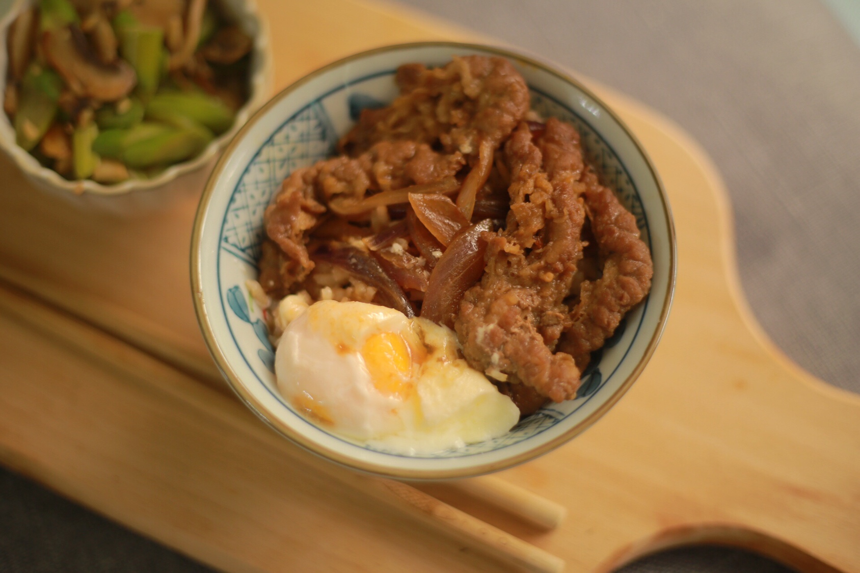 日式肥牛饭（自制简易版）的做法