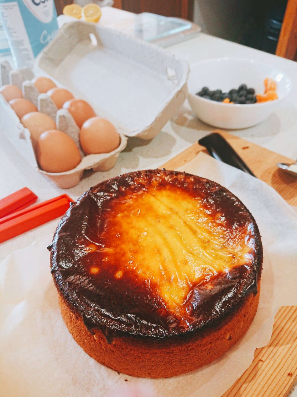 风靡日本“新星”：岩烧蜂蜜芝士蛋糕