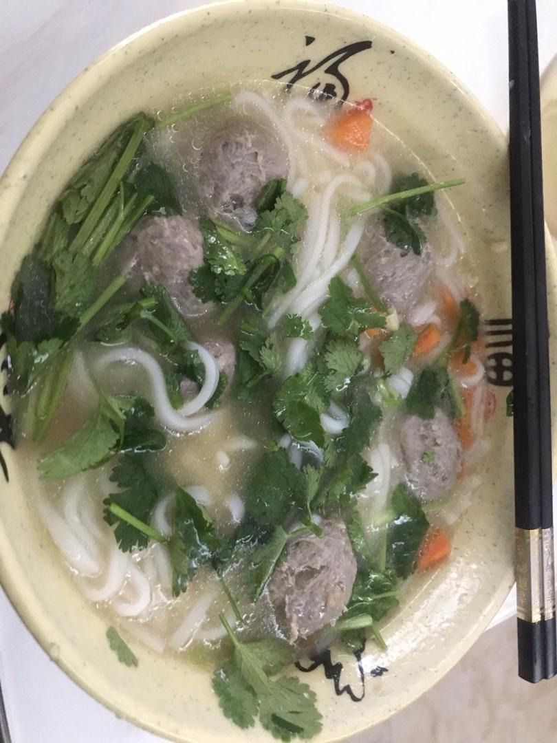 家庭版牛肉丸煮粿条
