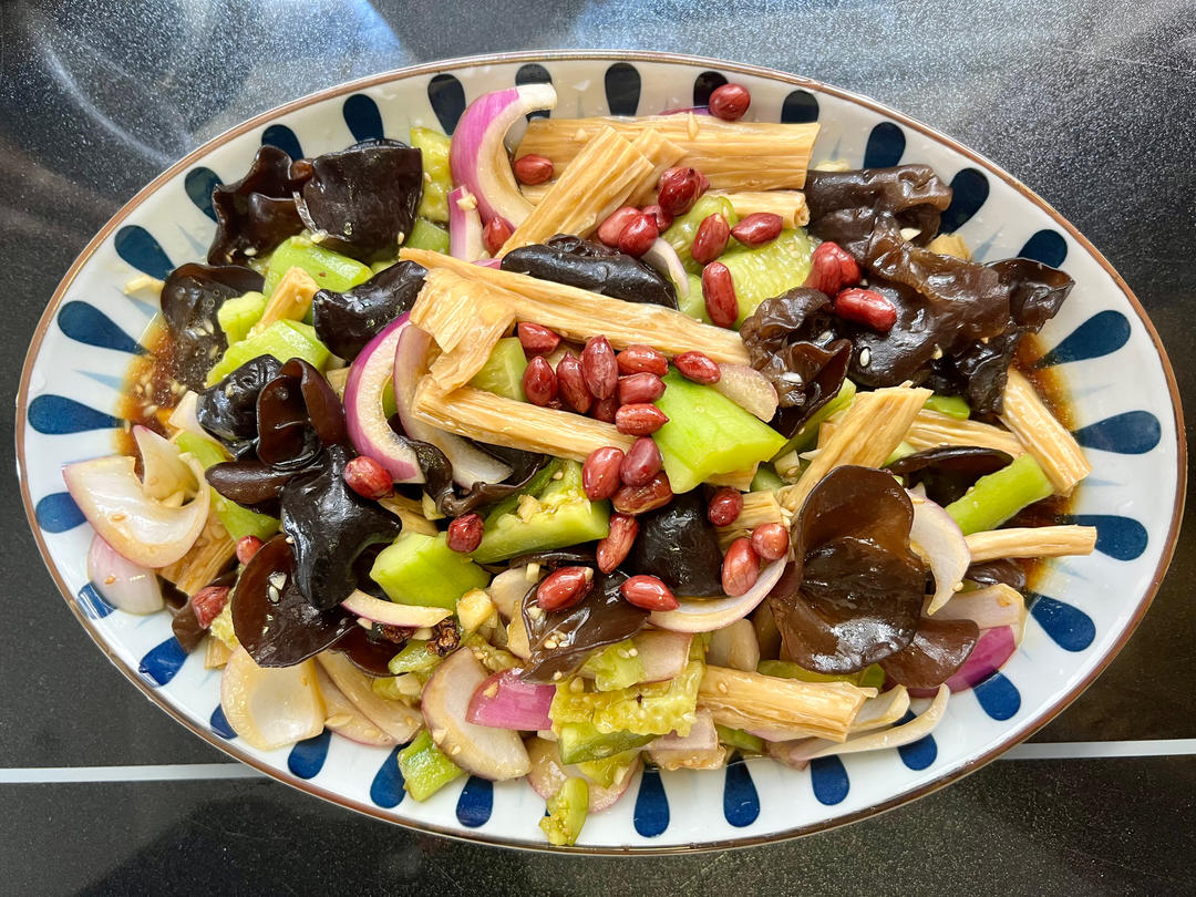 餐桌必备的小凉菜，简单易做，10分钟就能搞定