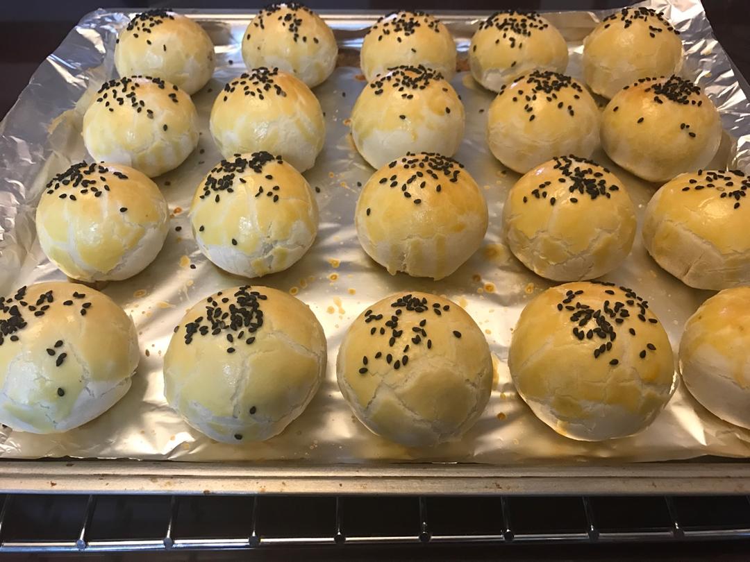 蛋黄酥（古早味）
