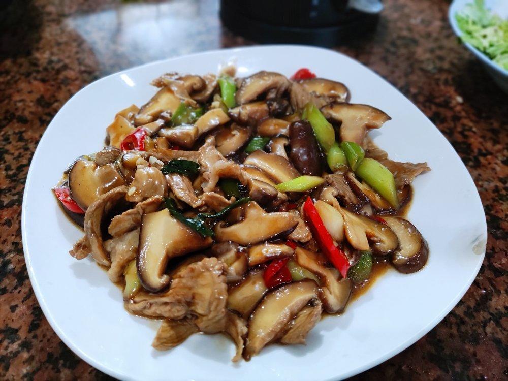 耗油香菇炒肉