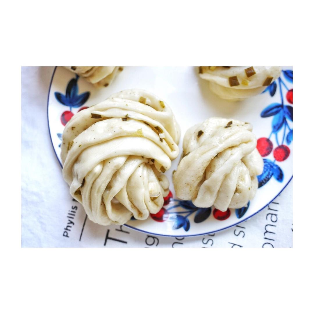 葱油花卷 Steamed Roll