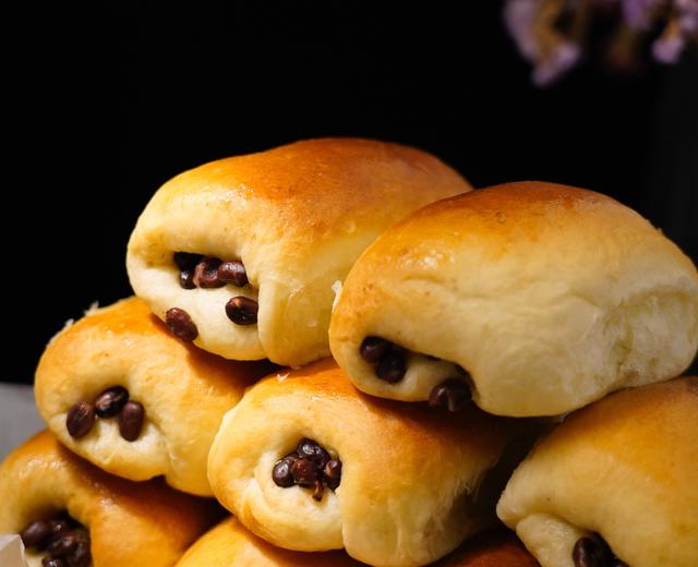 蜜豆面包的做法