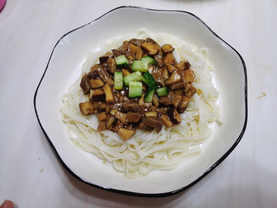家常版肉酱拌面