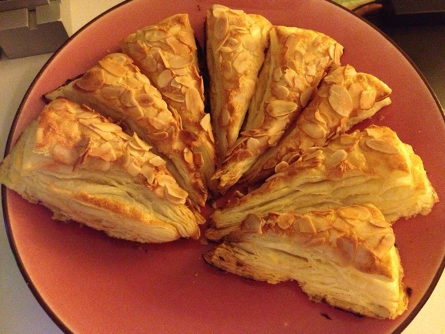 千层杏仁酥条