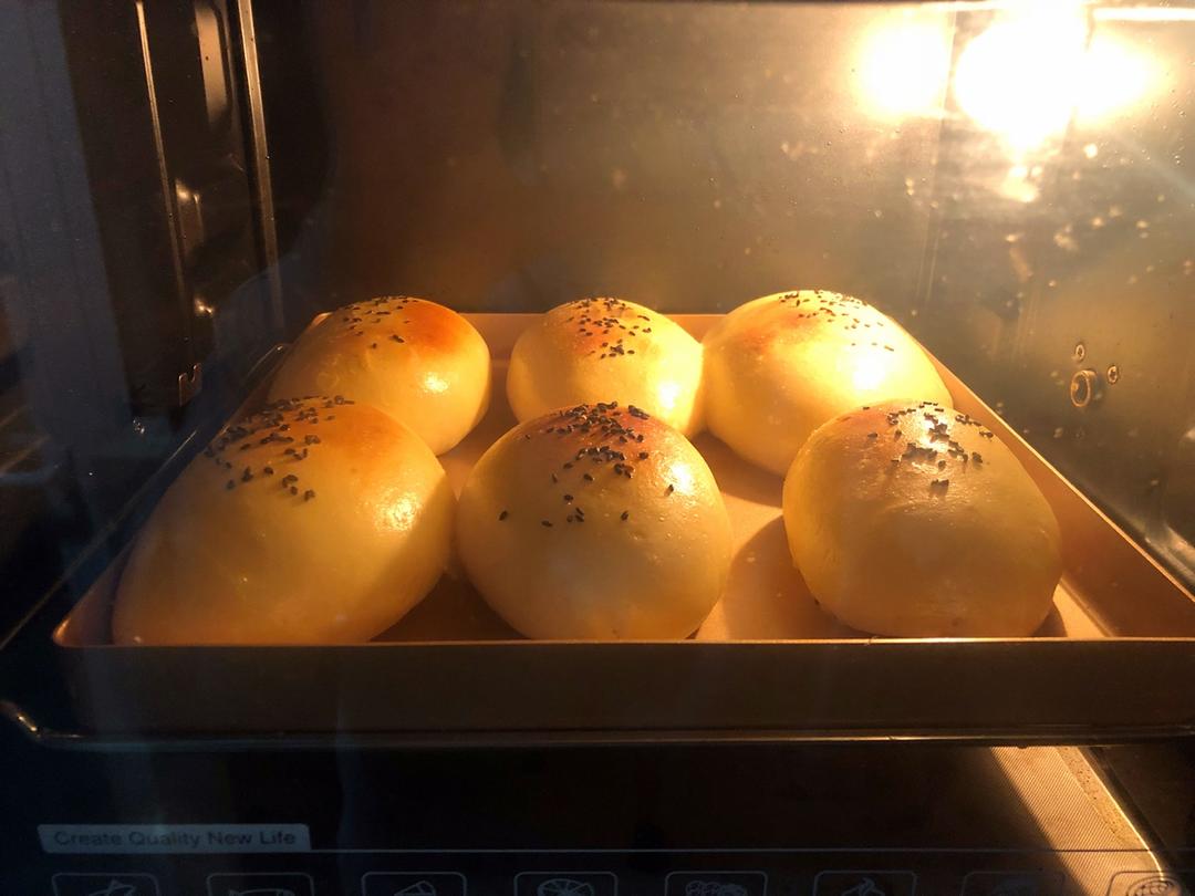 金大旺的胡萝卜小餐包