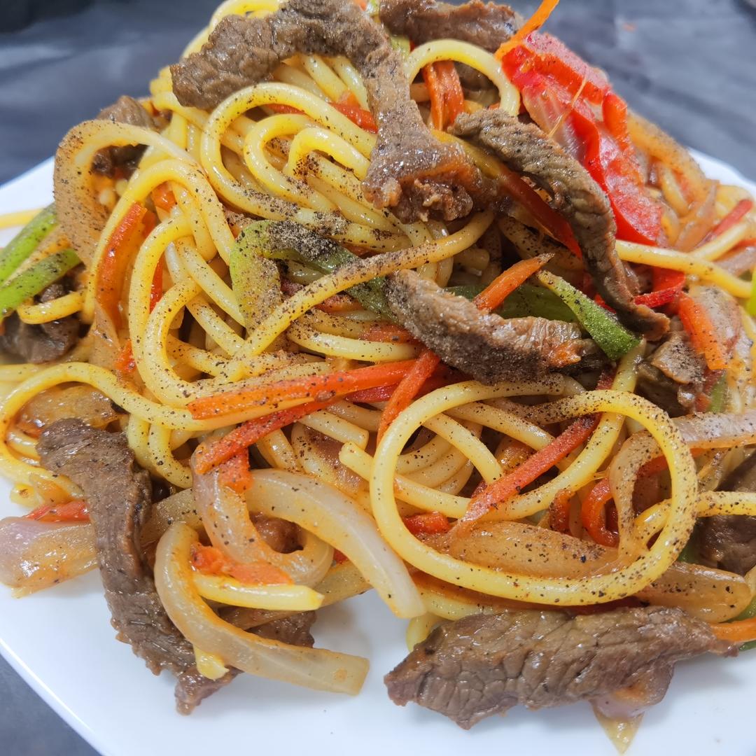 味道不输西餐厅的黑椒牛柳意面