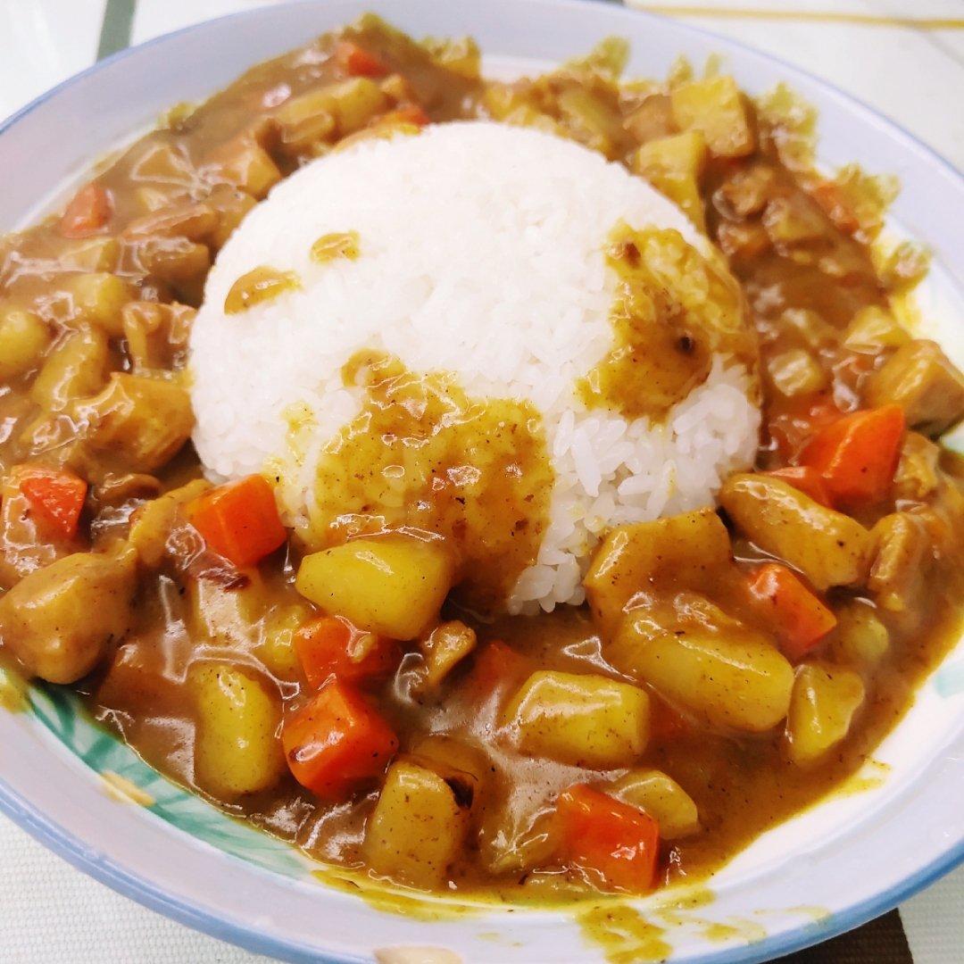 咖喱鸡肉饭
