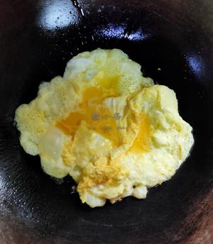 青菜鸡蛋汤面的做法 步骤2