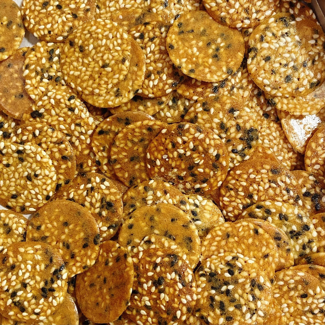 芝麻薄脆饼干