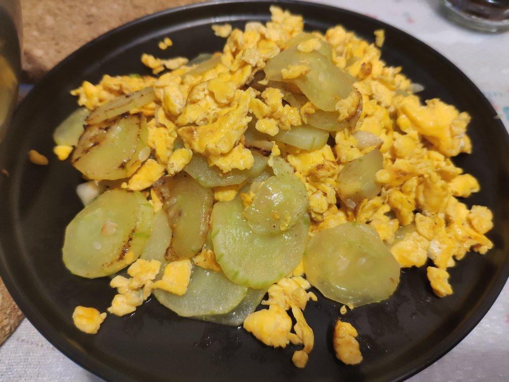 黄瓜炒鸡蛋|清爽解腻，减脂必备