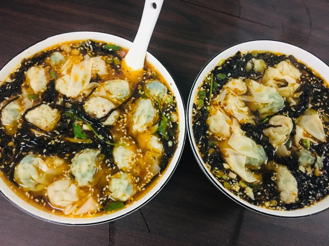 酸辣过瘾❗️巨好吃连汤汁都不会剩的酸汤馄饨