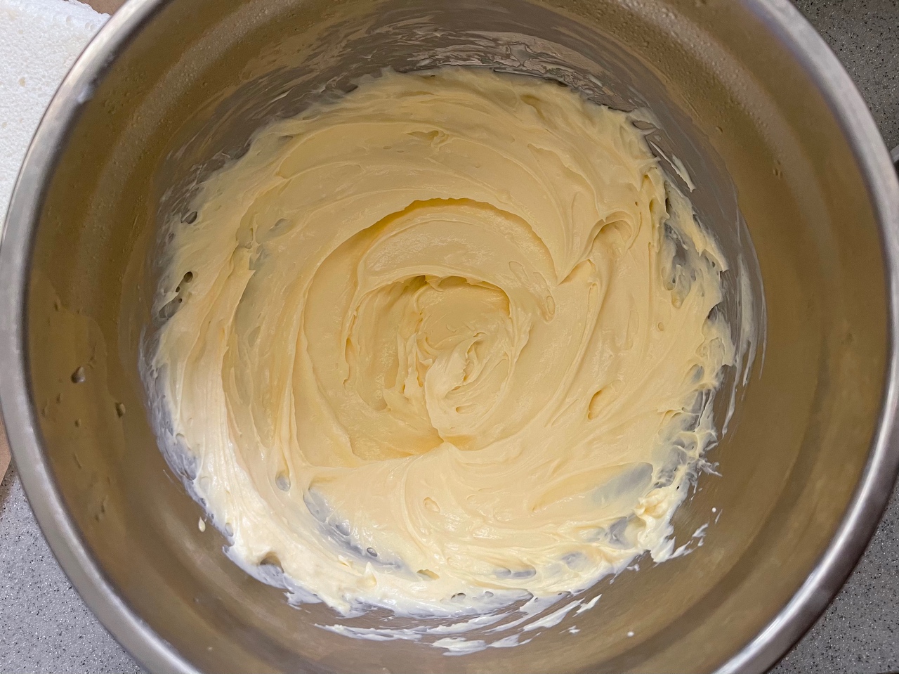 柠檬冰淇淋夹心天使蛋糕卷❗️清新柔滑❗️超好吃的做法 步骤16
